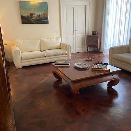 Royal Apartment In San Domenico Maggiore Neapol Exteriér fotografie